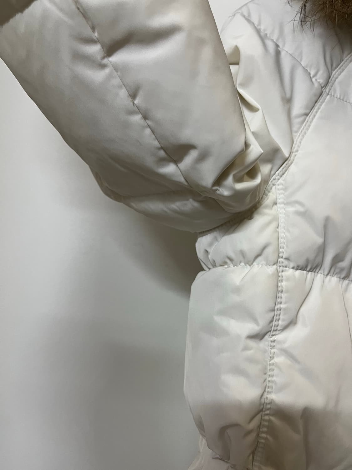 띠어리 구스 다운 패딩 상품이미지4