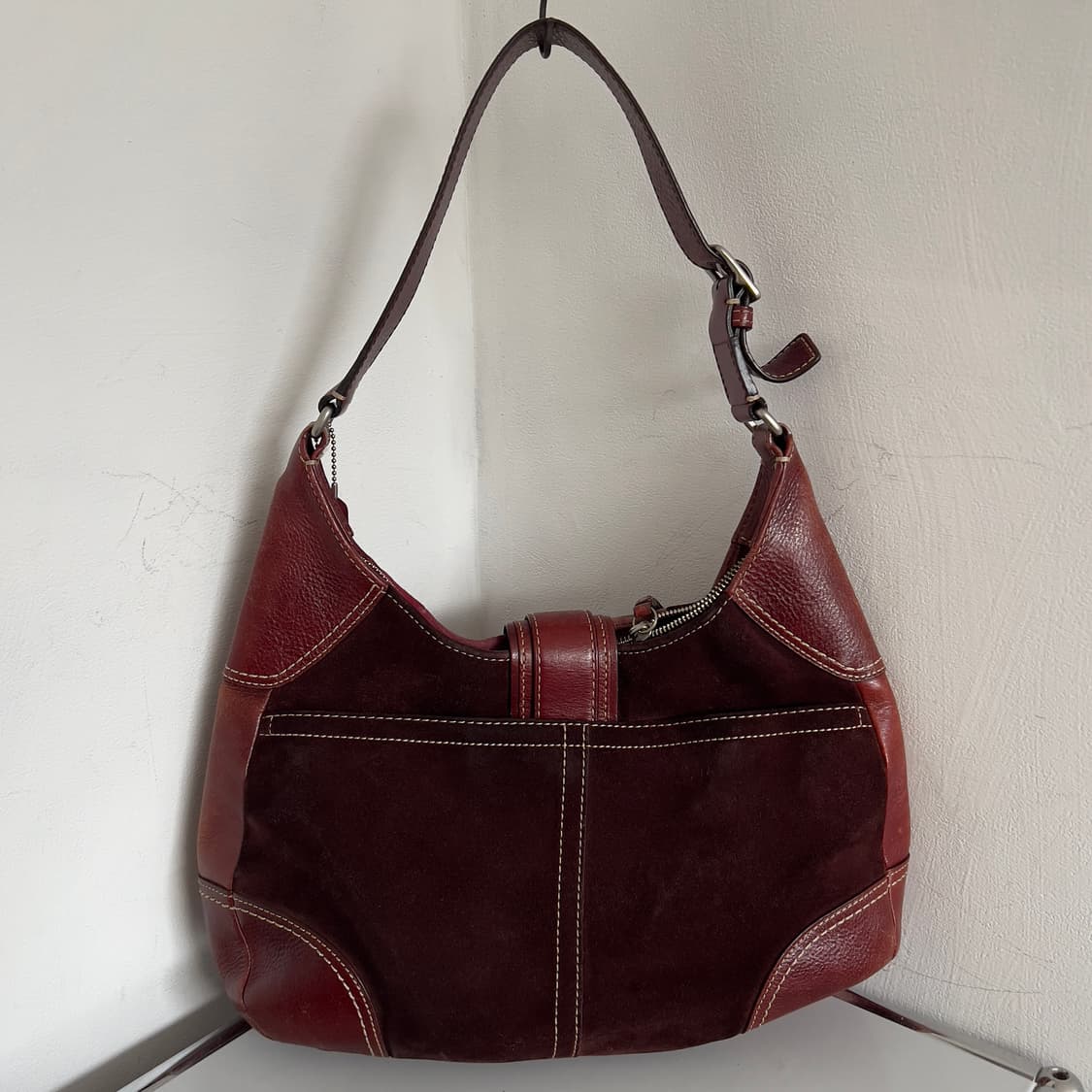 Coach vintage suede shoulder bag 상품이미지2