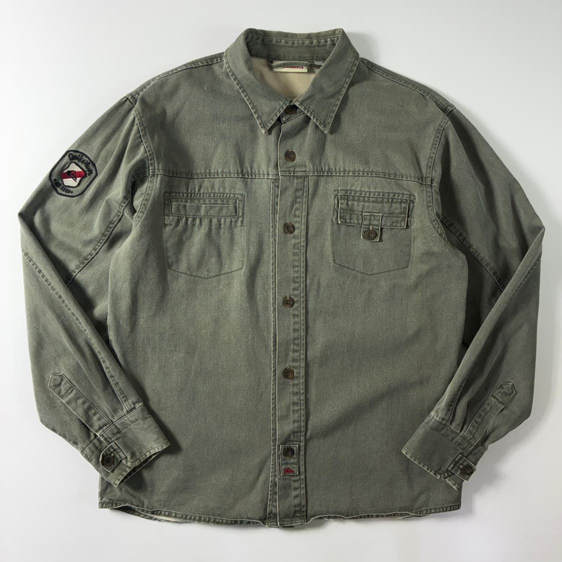 Quiksiver 퀵실버 포켓 아이언 버튼데님 셔츠 상품이미지1