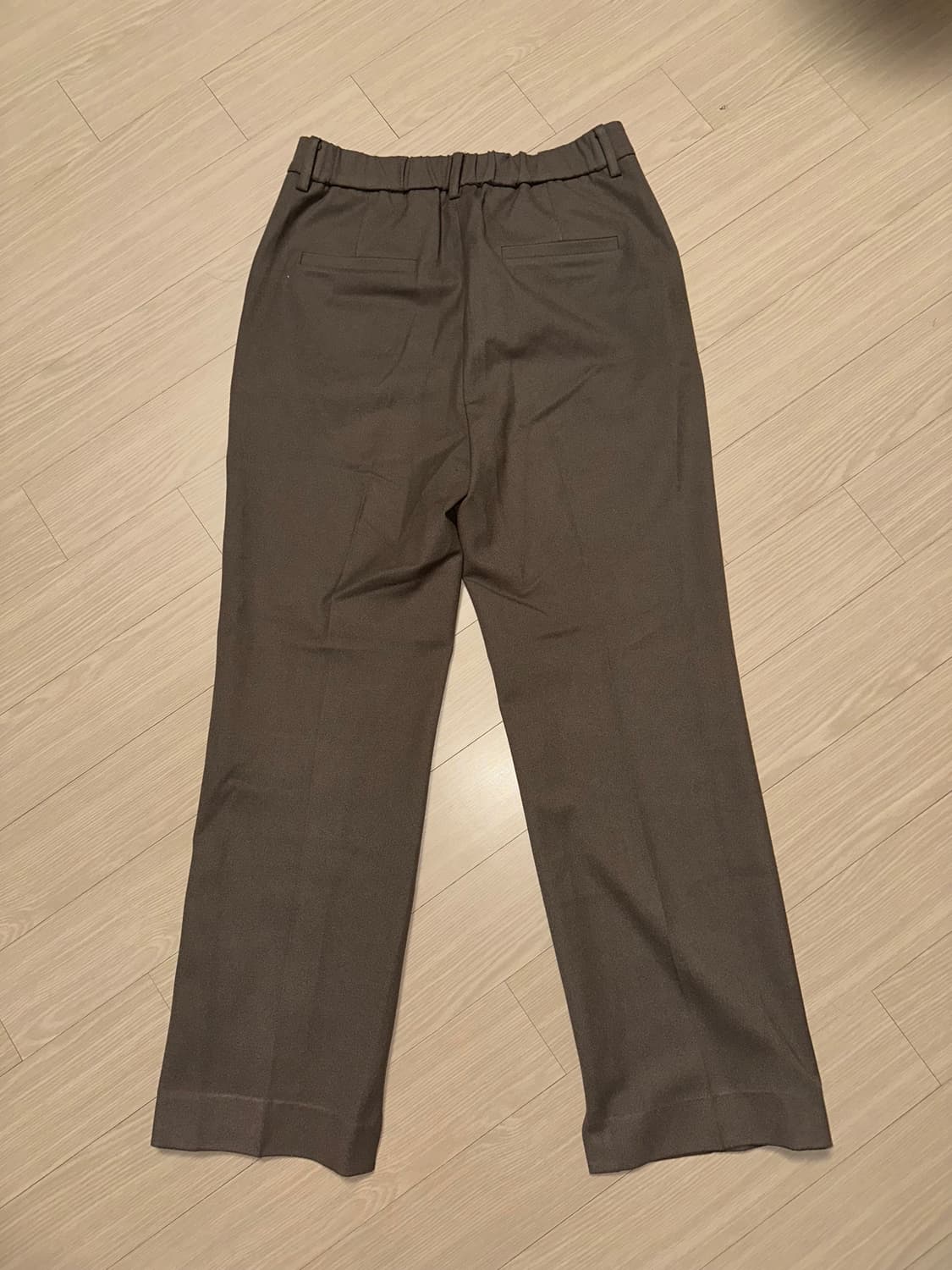 지오다노 밴딩 절개 슬랙스  상품이미지2