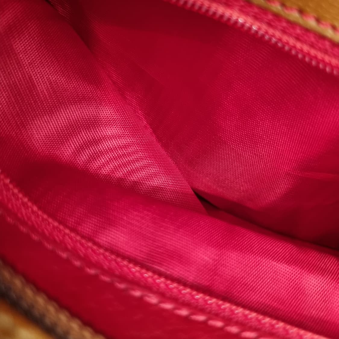 셀린느 CELINE 카멜 레더 메탈로고 숄더백 (최상급) 상품이미지9