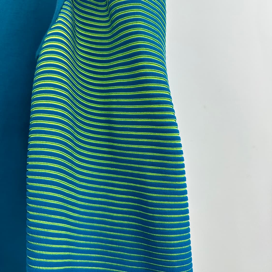 105 나이키 테크팩 남자 플리츠 후드티 상품이미지3