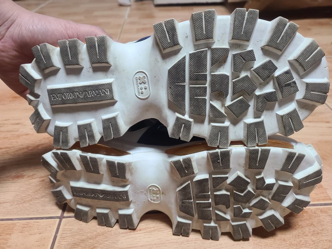 엠포리오 알마니 정품 청키 스니커즈 260 상품이미지8