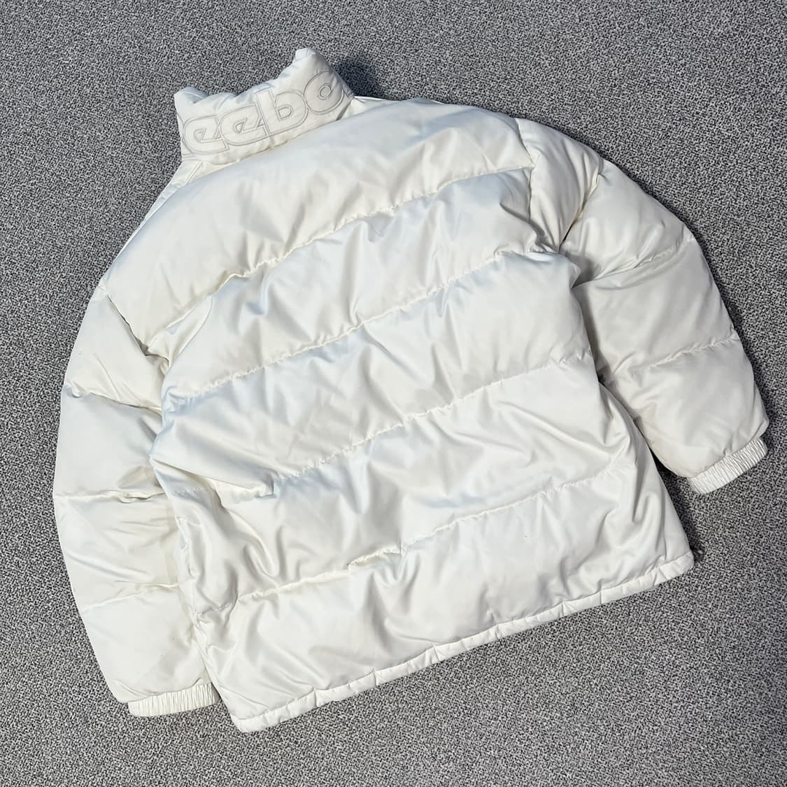 Reebok 패딩 자켓 상품이미지4