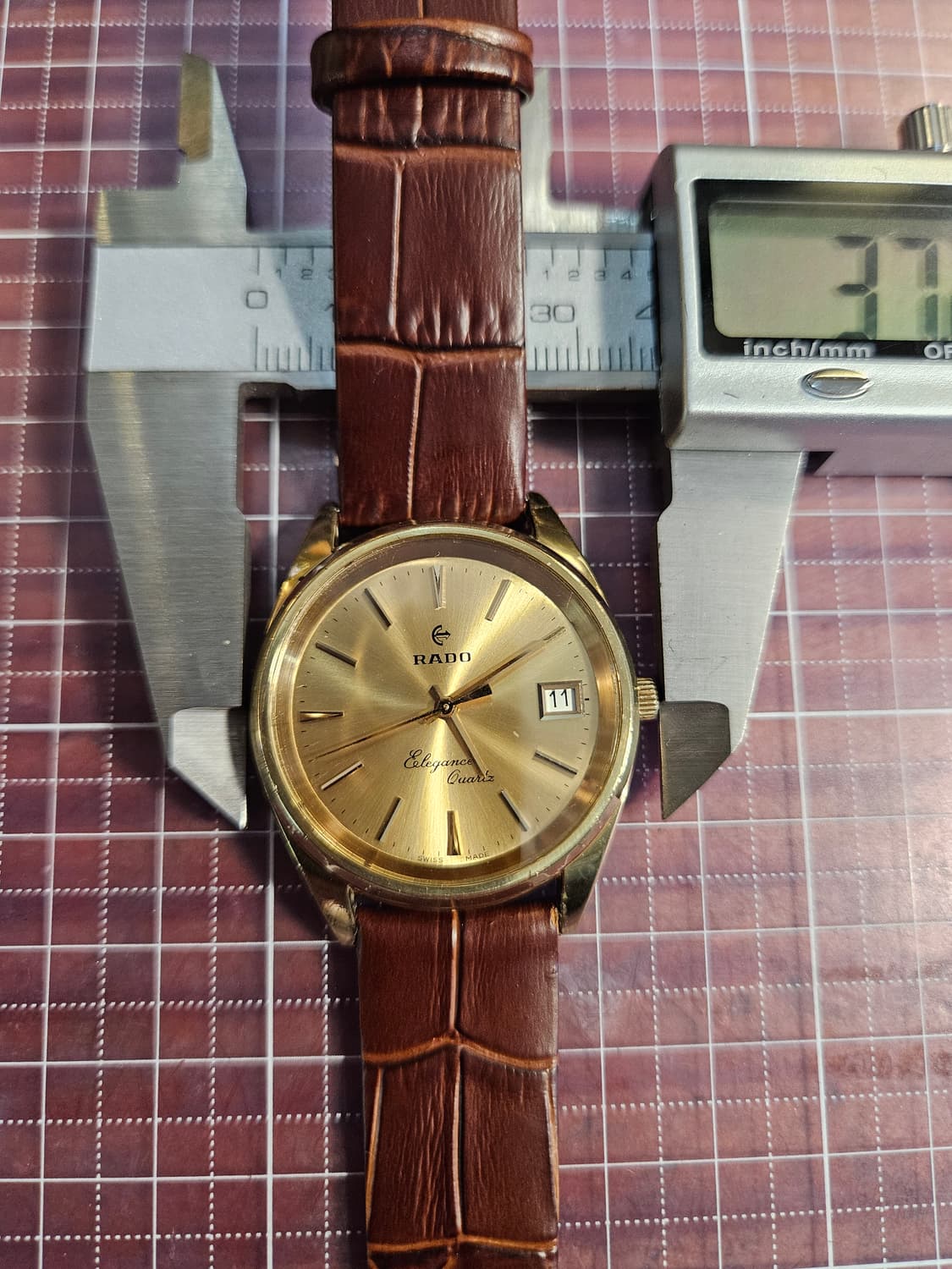 1980s 빈티지 라도(RADO) Elegance 금장 쿼츠 가죽 시계 상품이미지3