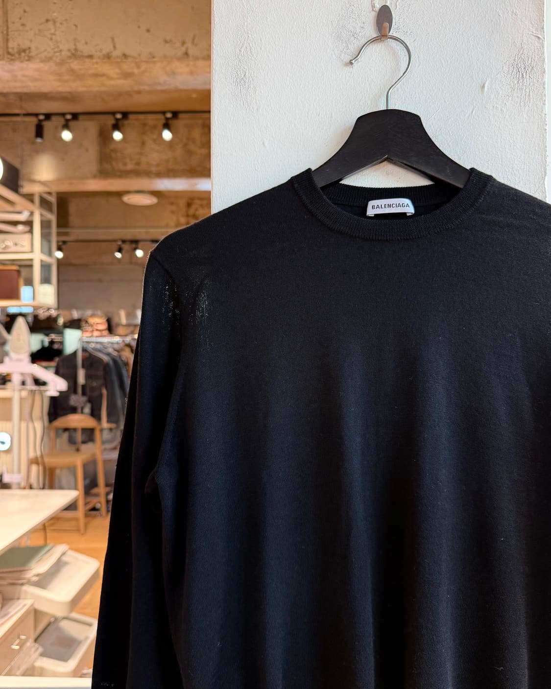 발렌시아가 블랙 백로고 라운드 니트  상품이미지4