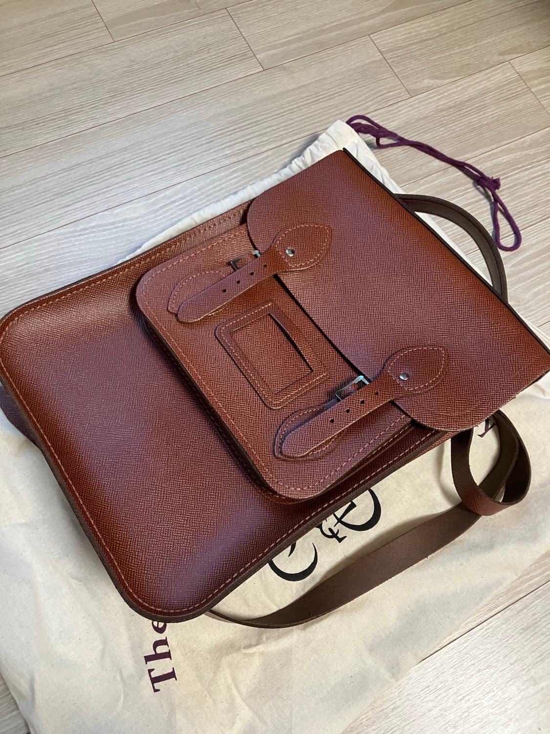 캠브릿지사첼 포트레이트 백팩 상품이미지1