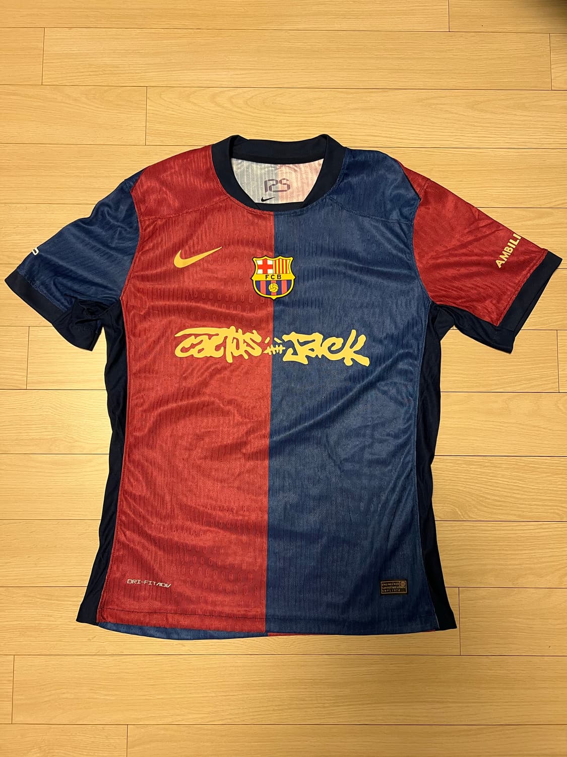 바르셀로나X트래비스 스캇 유니폼 어센틱 상품이미지1