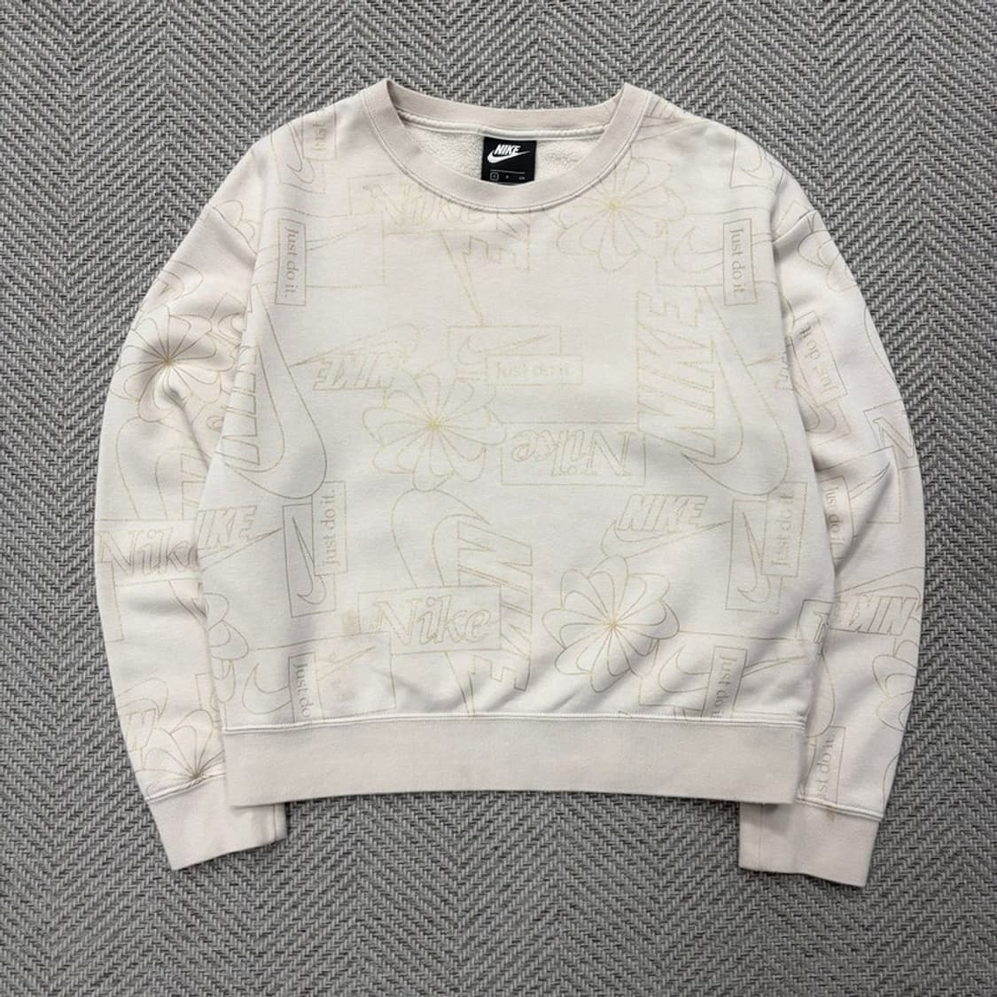 나이키 로고 골드패턴 맨투맨 v2323 상품이미지1