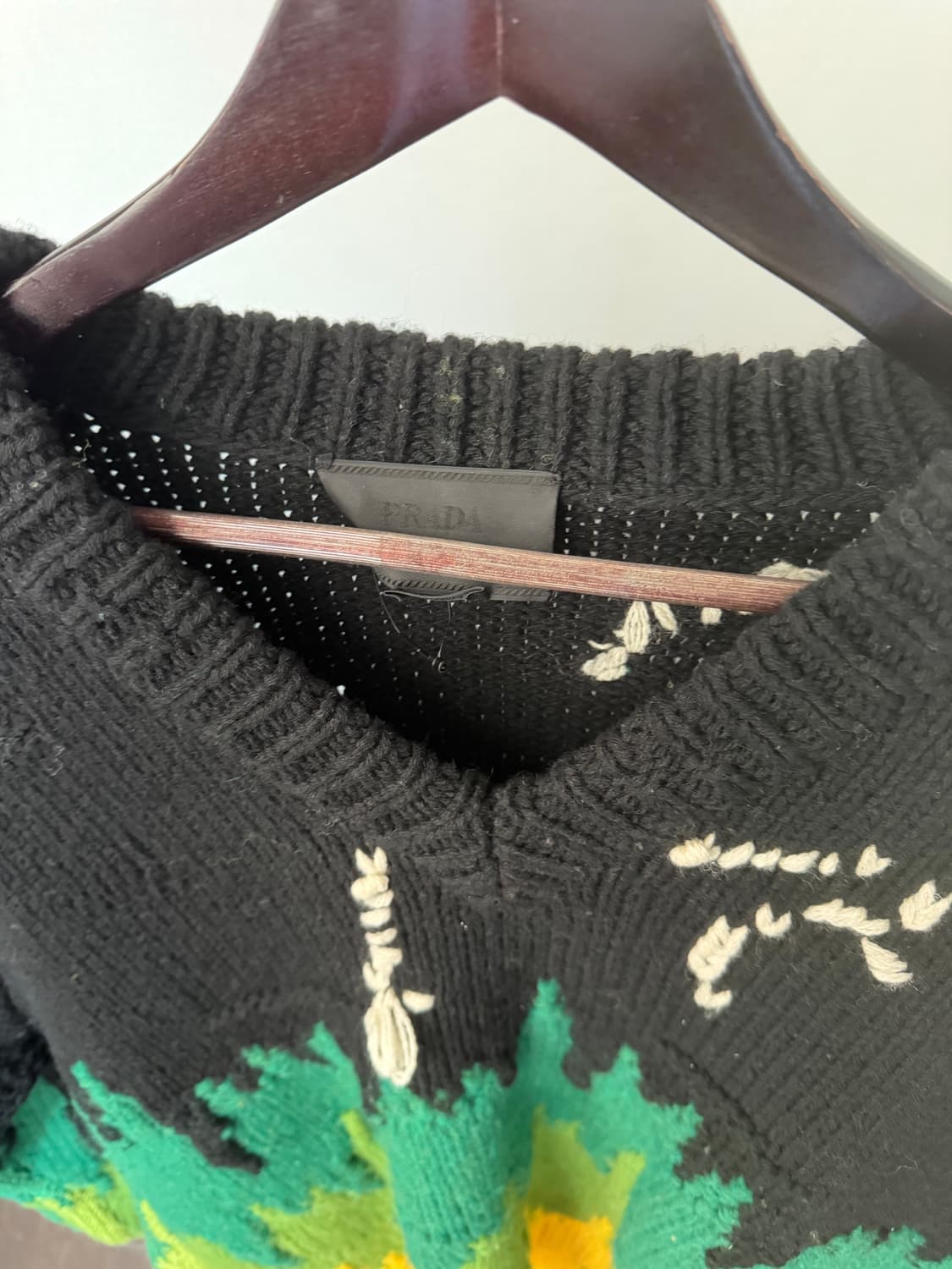 19fw 프라다 핸드메이드 V넥 니트 52 상품이미지8