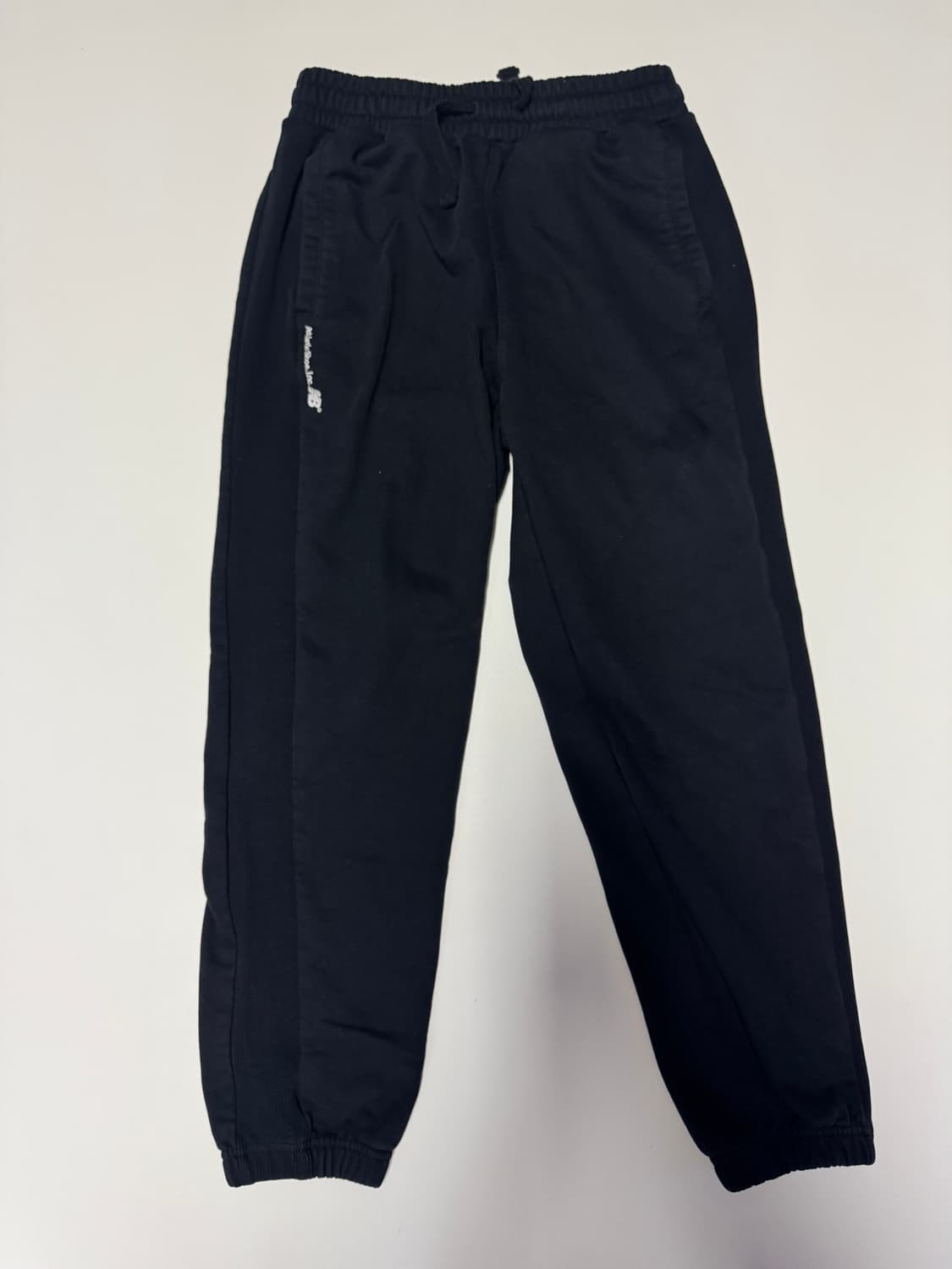 여성 뉴발란스 트레이닝 밴딩 조거팬츠 블랙 상품이미지1