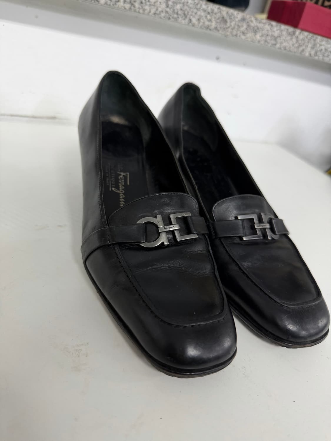 정품) 페라가모 여성 간치니 로퍼 구두 6(230) 상품이미지3