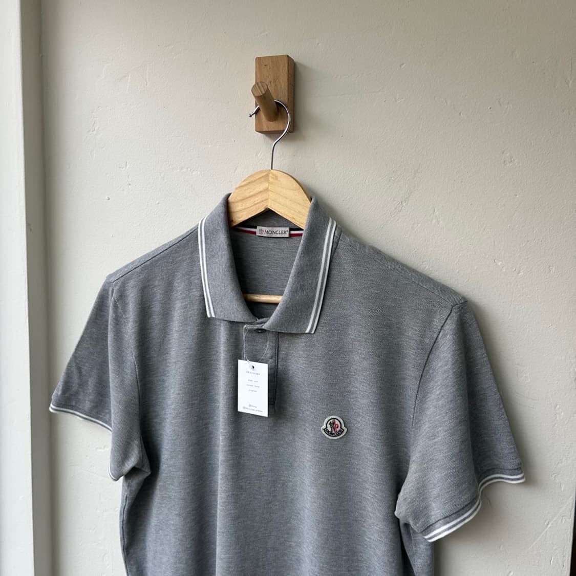 16460 - 몽클레어 그레이 반팔 카라티 상품이미지1