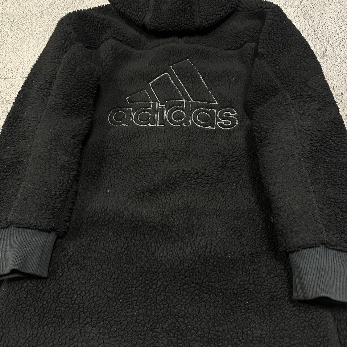 ✨ (바배) 아디다스 리버시블 빅로고 뽀글이 롱 플리스 후드 집업 상품이미지7