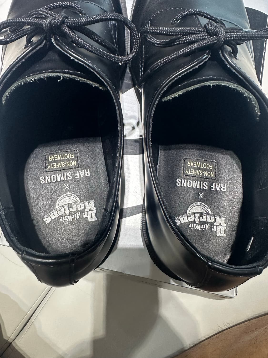 라프시몬스 닥터마틴 스틸토 상품이미지5