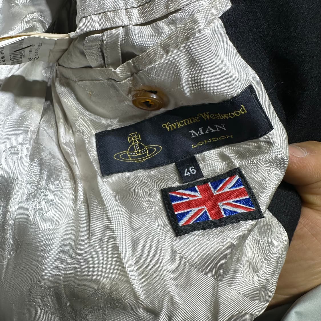 비비안 웨스트 우드 정장 셋업 판매합니다 상품이미지6