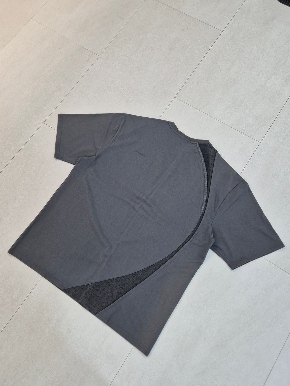 XLIM EP.6 01 T-SHIRT CHARCOAL XL 상품이미지2