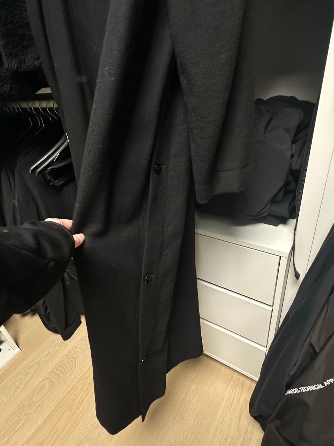 르메르 블랙 롱코트 판매합니다 상품이미지3