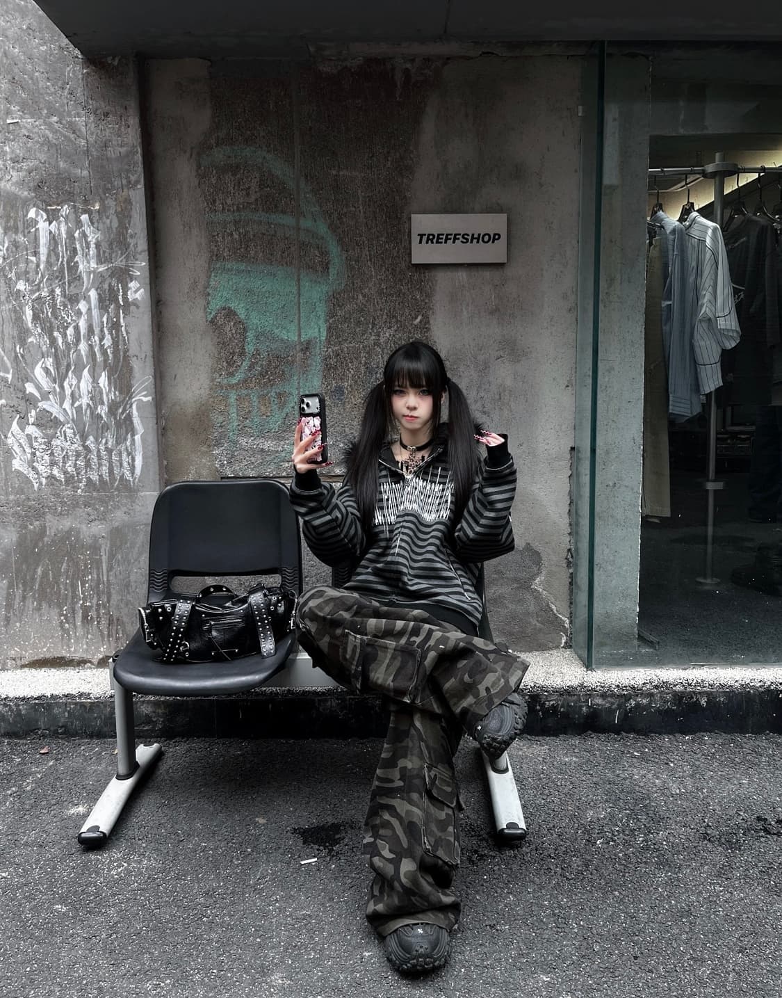 Fluffy Collar Stripe Zip Hoodie 상품이미지4