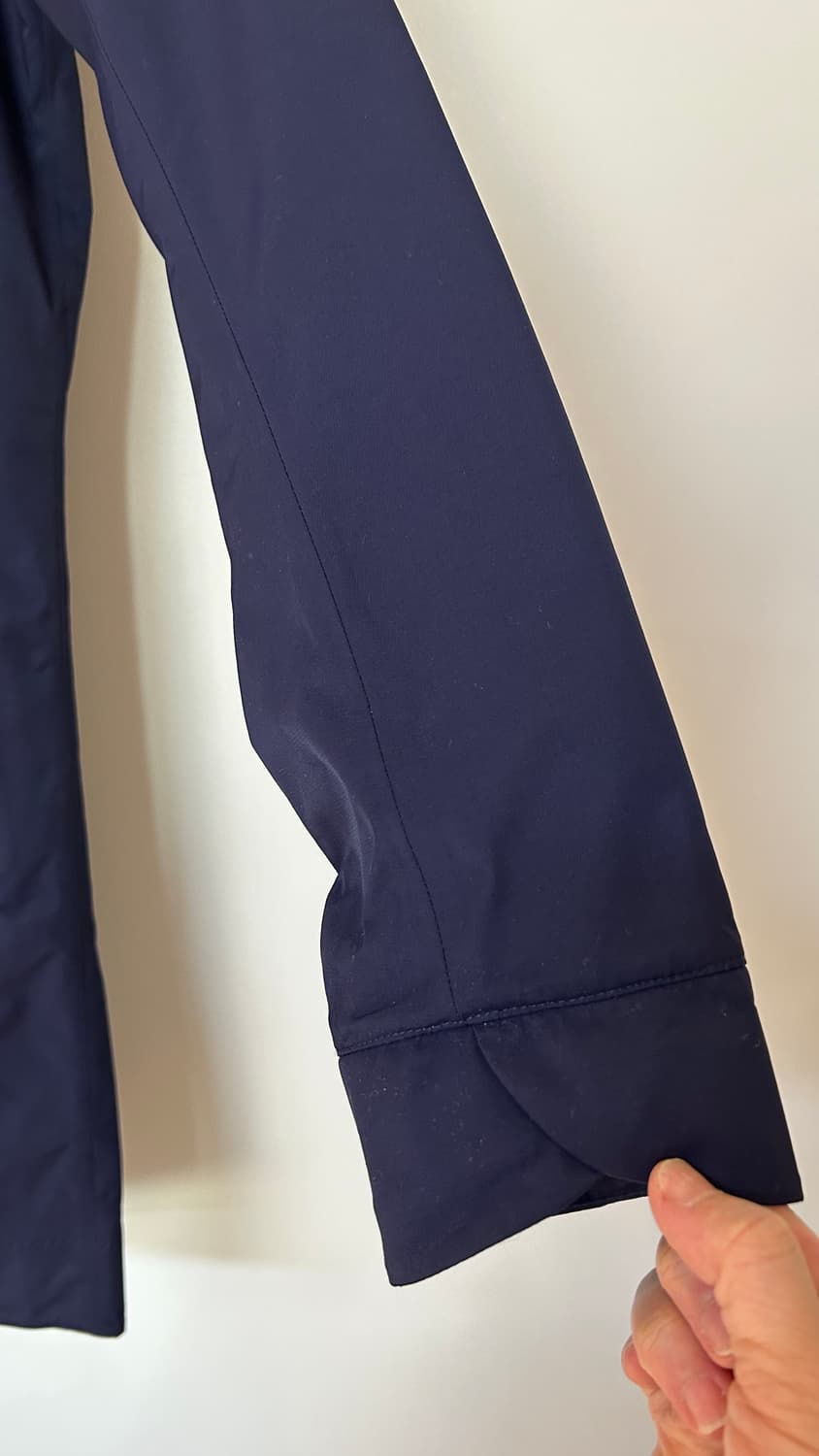 룰루레몬 바람막이 (우비로 사용가능) 상품이미지2