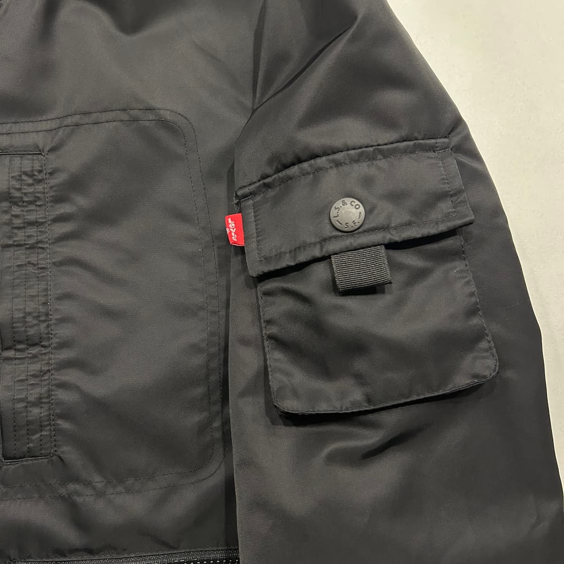 [L] 21FW 리바이스 포켓 봄버 항공 점퍼 블랙 A0167 상품이미지9
