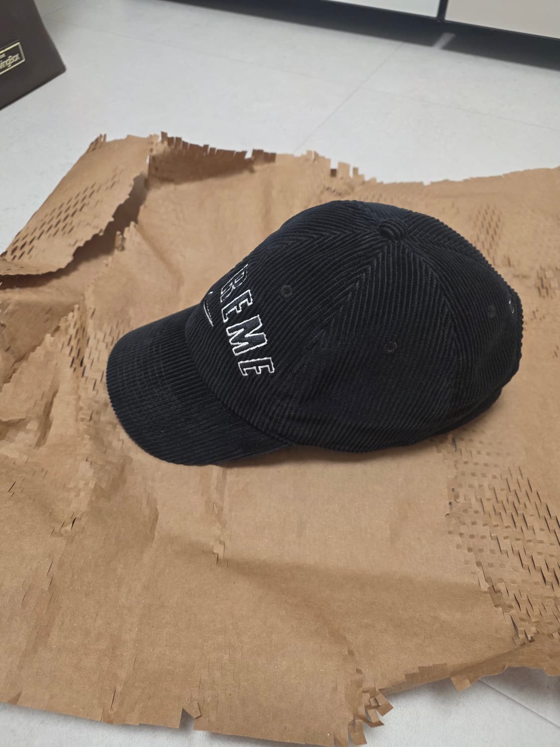 슈프림 x 나이키 아크 코듀로이 6-패널 캡 블랙 - 22SS 상품이미지3