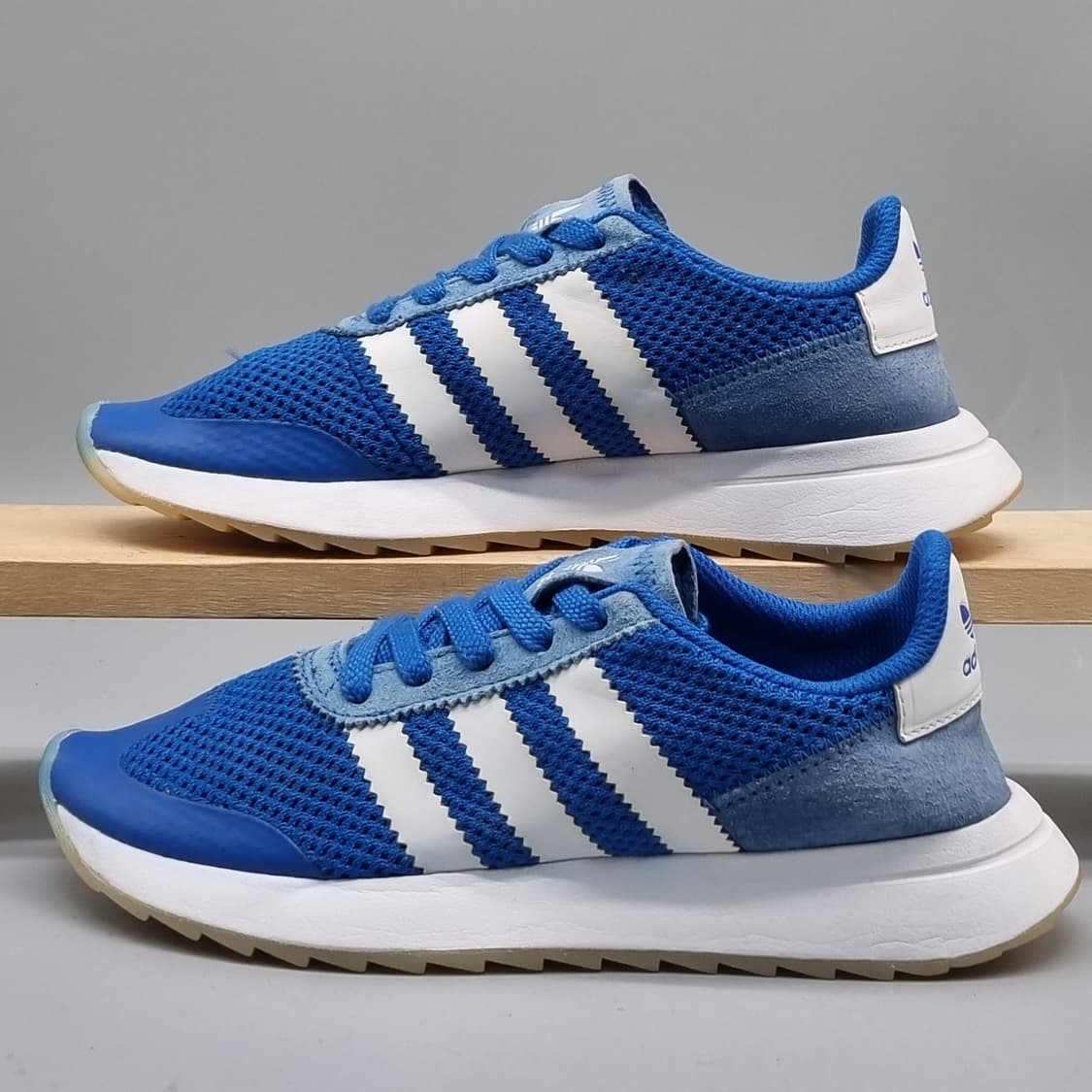 아디다스 플래시백 여성운동화225 상품이미지1