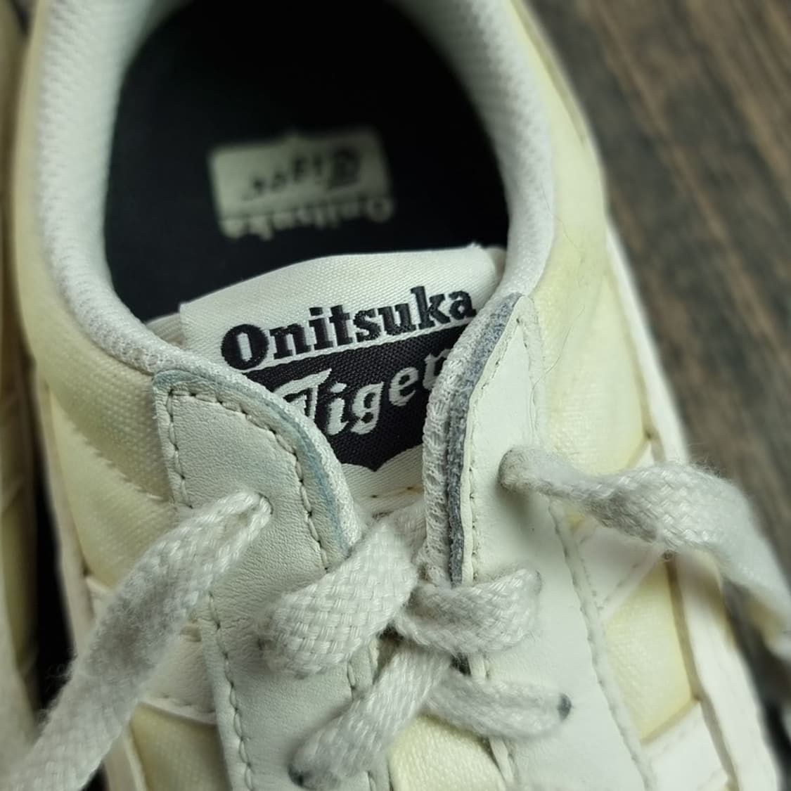 [오니츠카타이거] 덕 코팅 스니커즈 M17817 상품이미지7