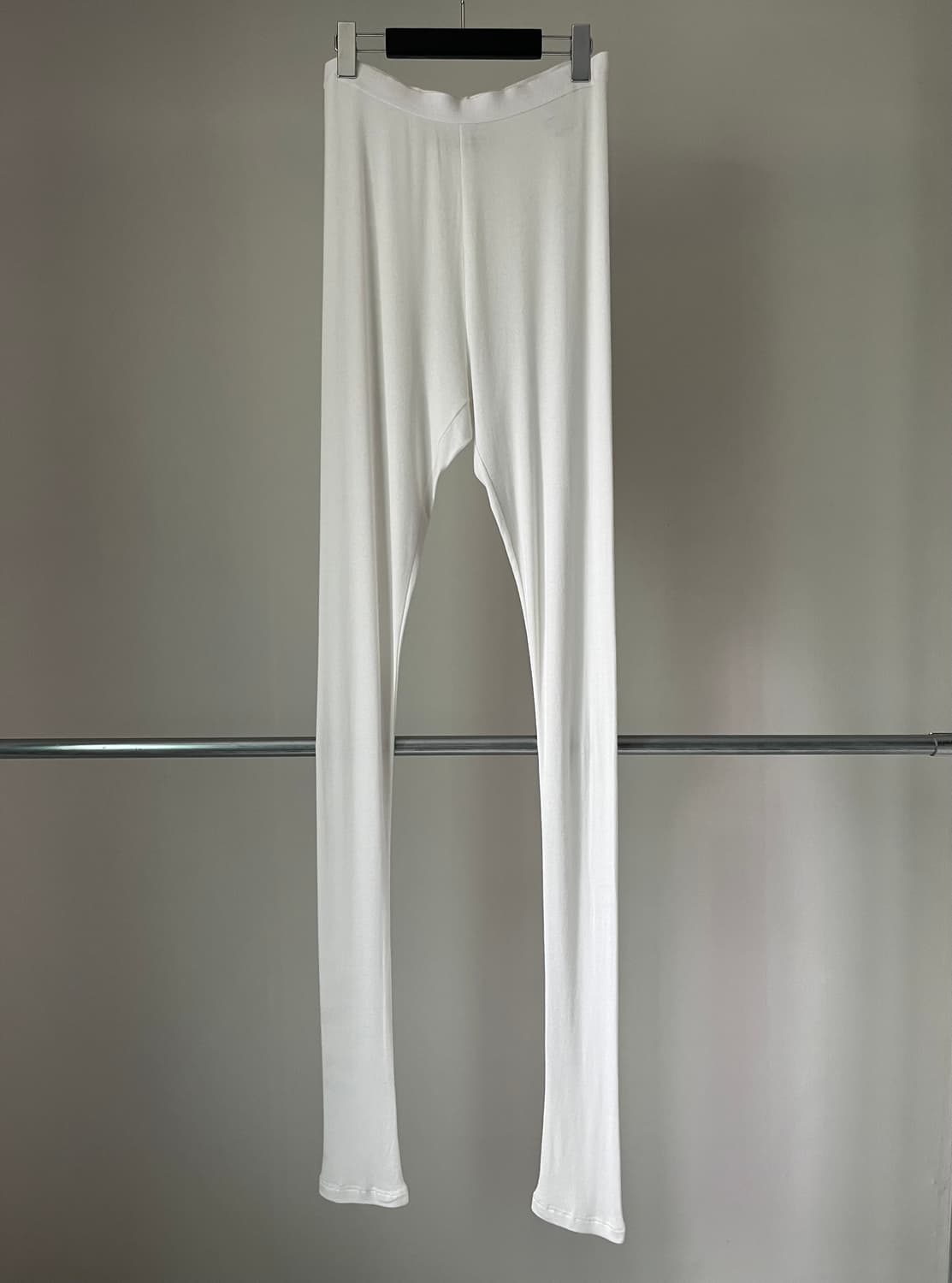 Julius Exhibition Sample White Leggings  상품이미지3