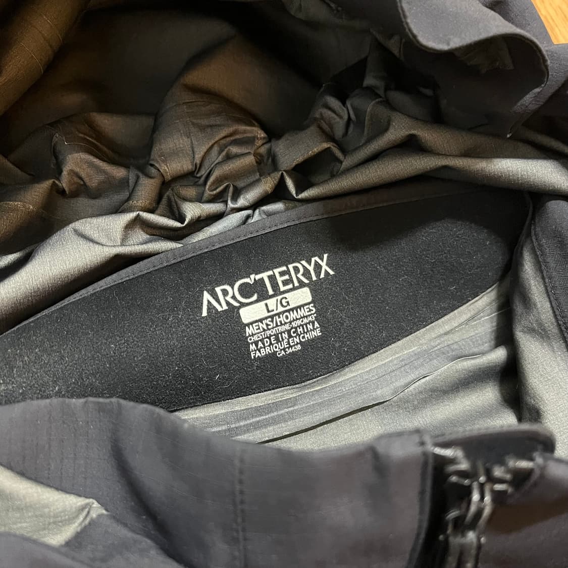 아크테릭스 베타ar 블랙 M사이즈 3레이어 바람막이 방수 등산 자켓 상품이미지3