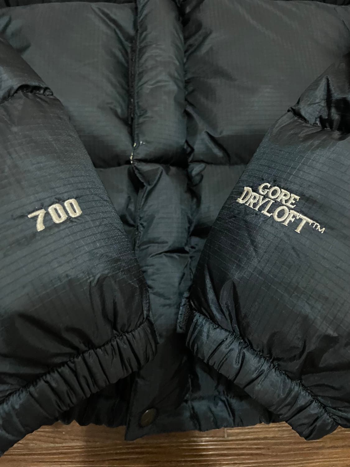 노스페이스 700 고어드라이로프트 거위털 푸퍼 패딩 상품이미지4