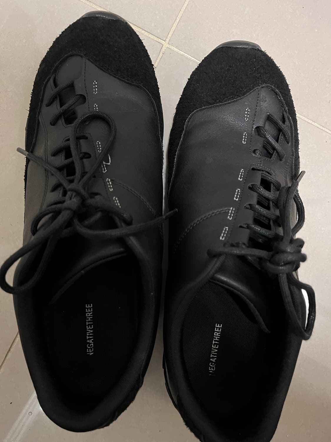 네거티브쓰리 Curved Lace No.2 Sneakers_Black 상품이미지2