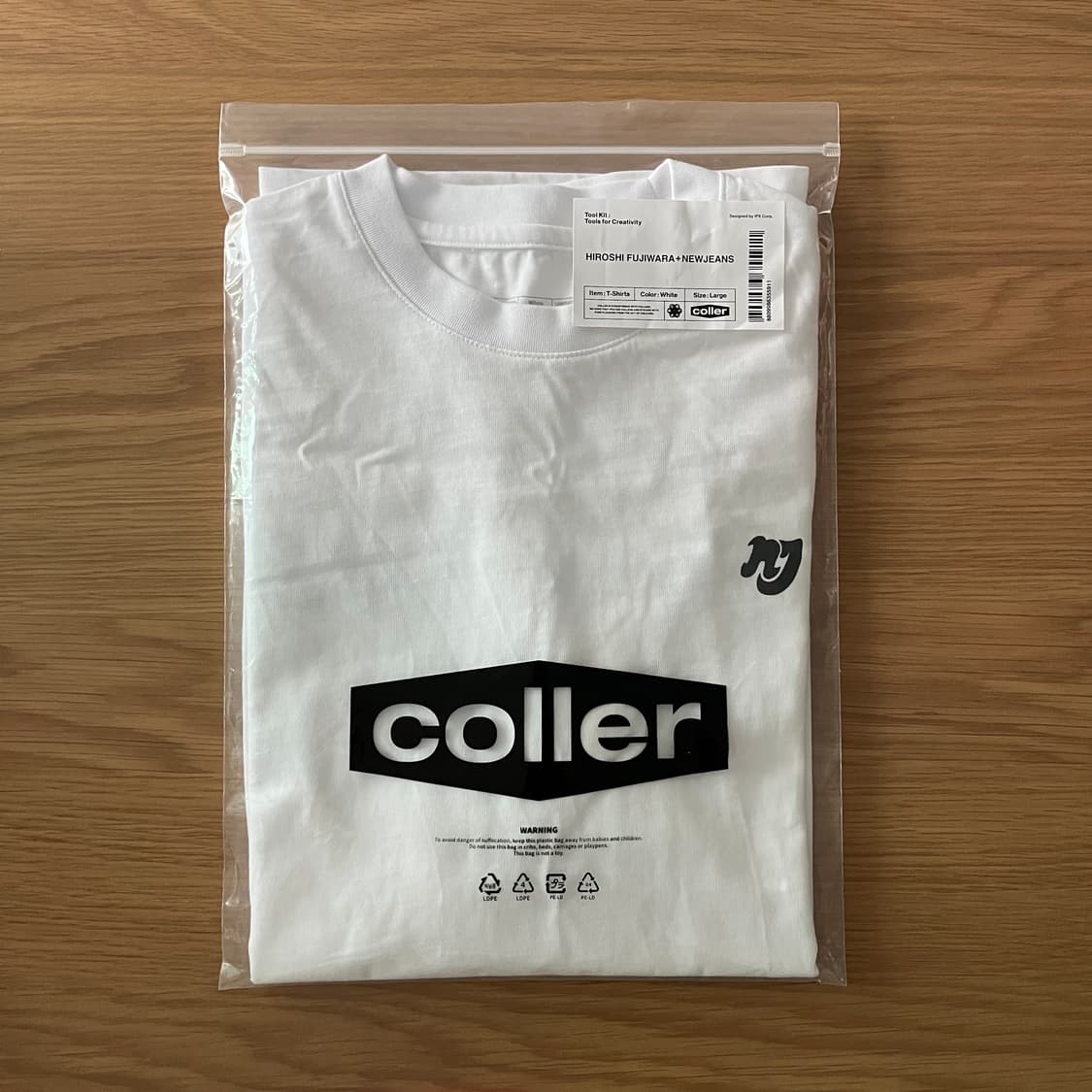 뉴진스 후지와라 히로시 콜라보 티셔츠 상품이미지1