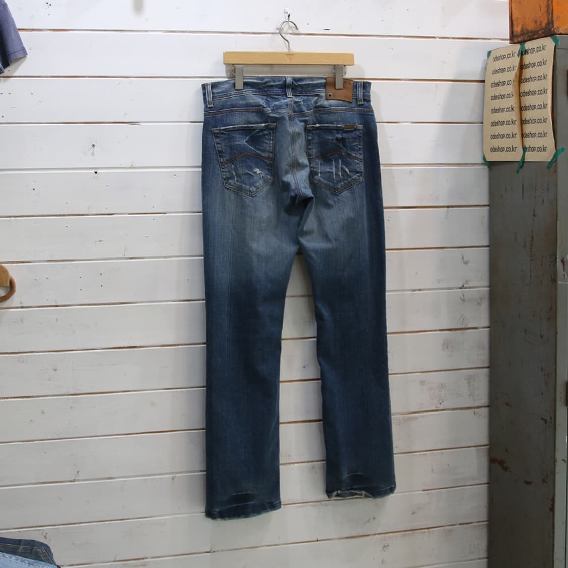 (착용컷) ARMANI EXCHANGE 데님 팬츠 (남성용 34.5) 상품이미지2