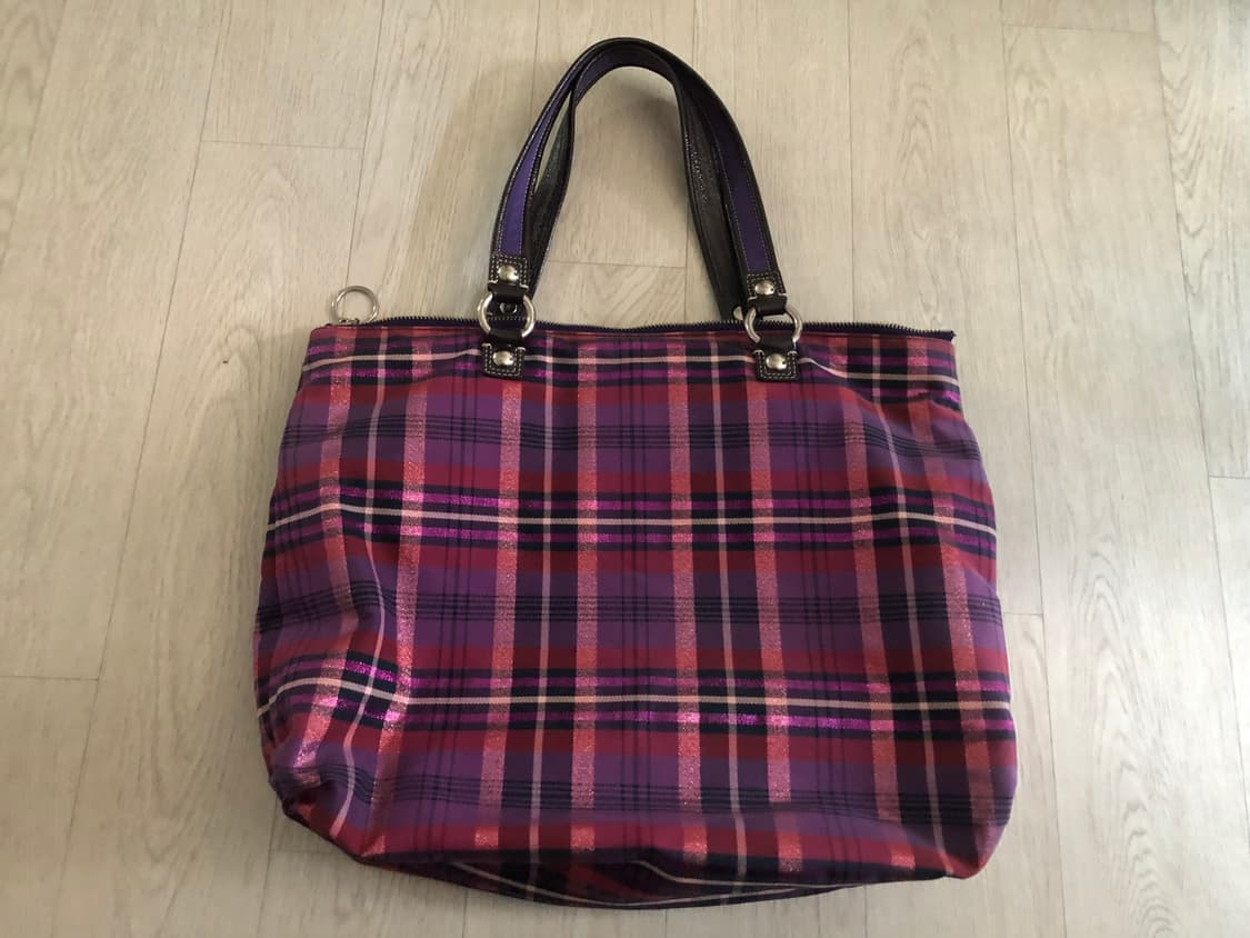 코치 퍼피 체크 숄더백 상품이미지2