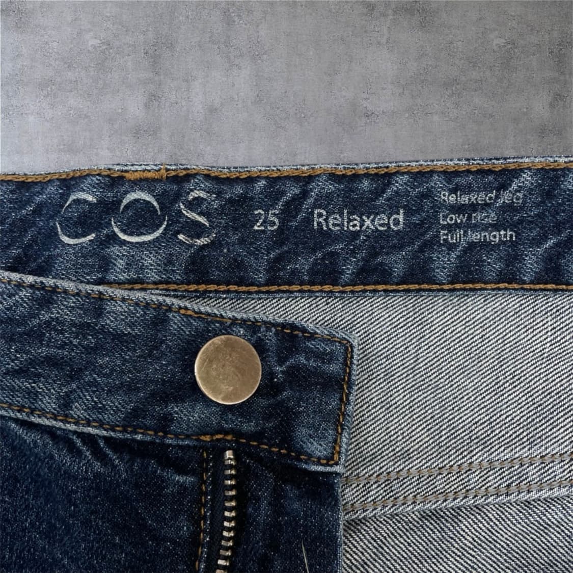 코스 Cos 중청 릴렉스드 로우라이즈 셀비지 데님 팬츠 25 상품이미지3