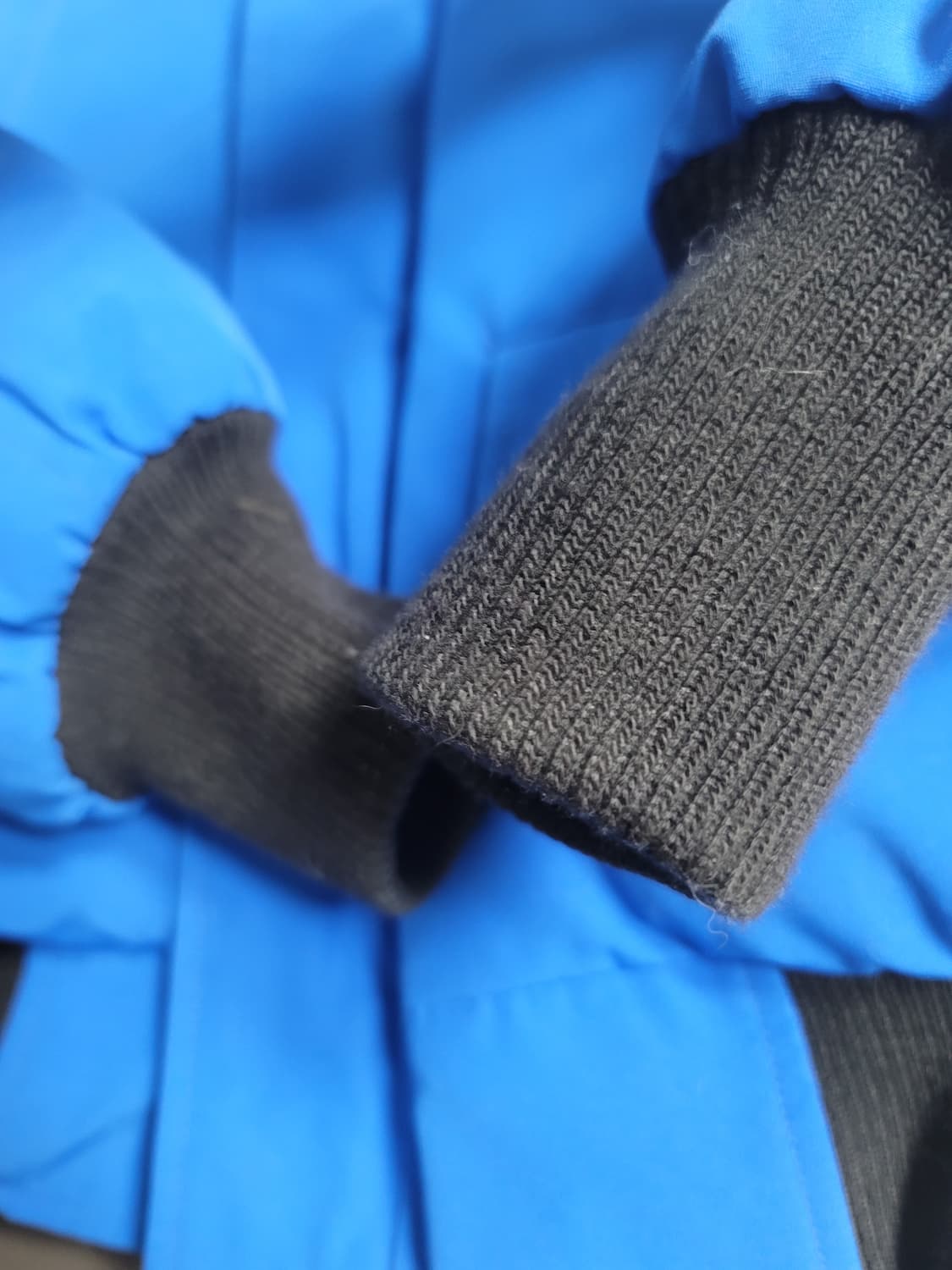 캐나다구스 한정판 칠리왁 패딩 해외xs 남성100정 상품이미지4