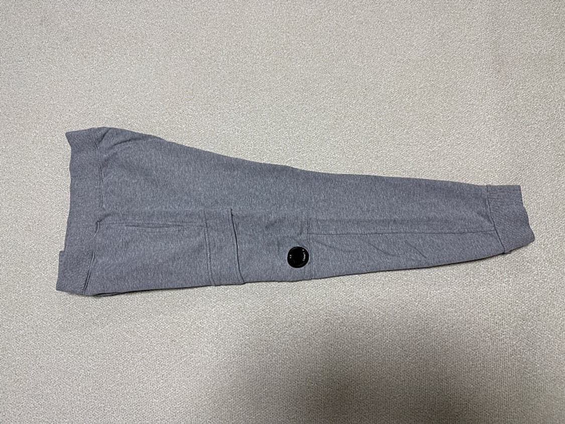 C.P 컴퍼니 트레이닝 조거팬츠 남성용 34인치 상품이미지1