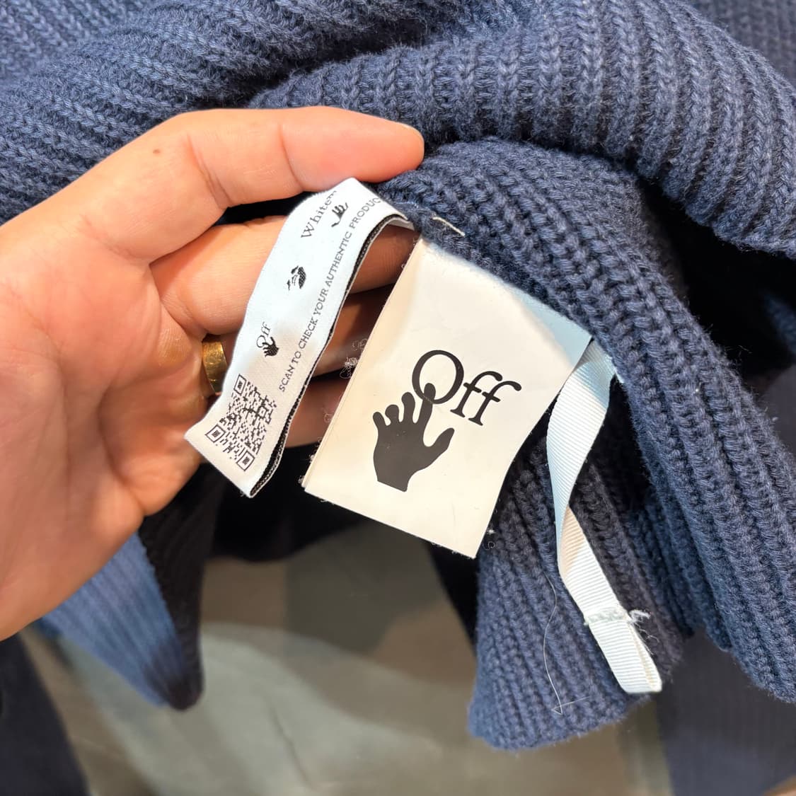 [L] OFF-WHITE 오프화이트 크롭 니트  상품이미지5