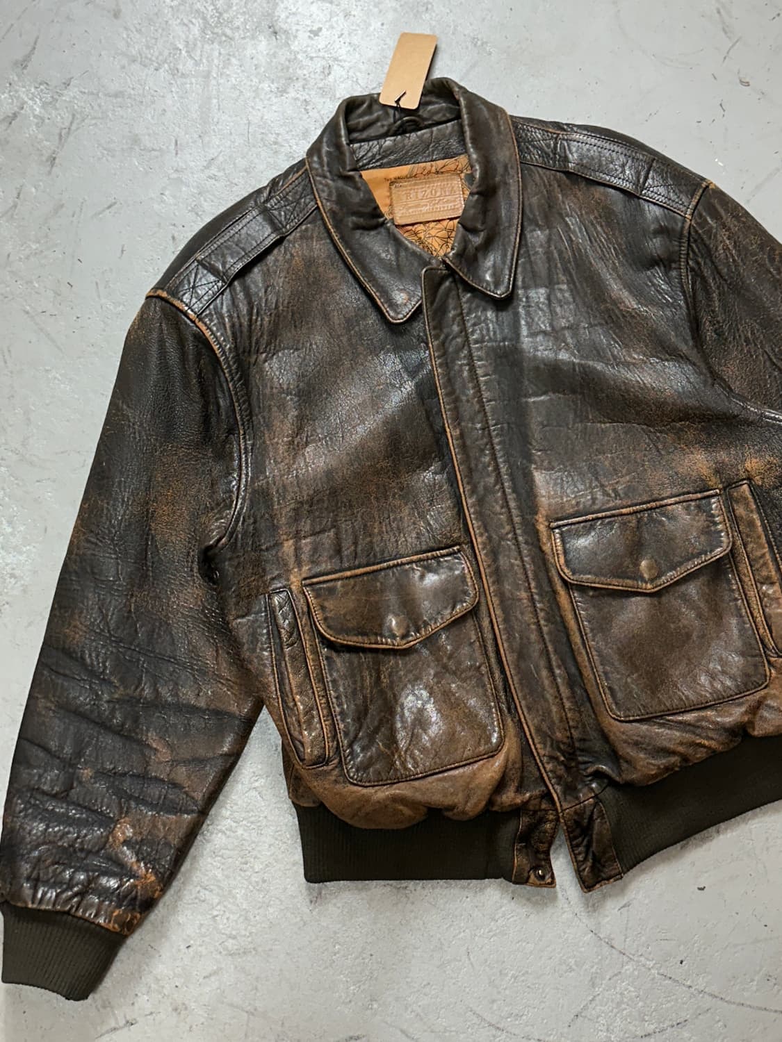 90's 빈티지 하드에이징 A2 봄버 자켓 빈티지 레더 자켓 상품이미지5