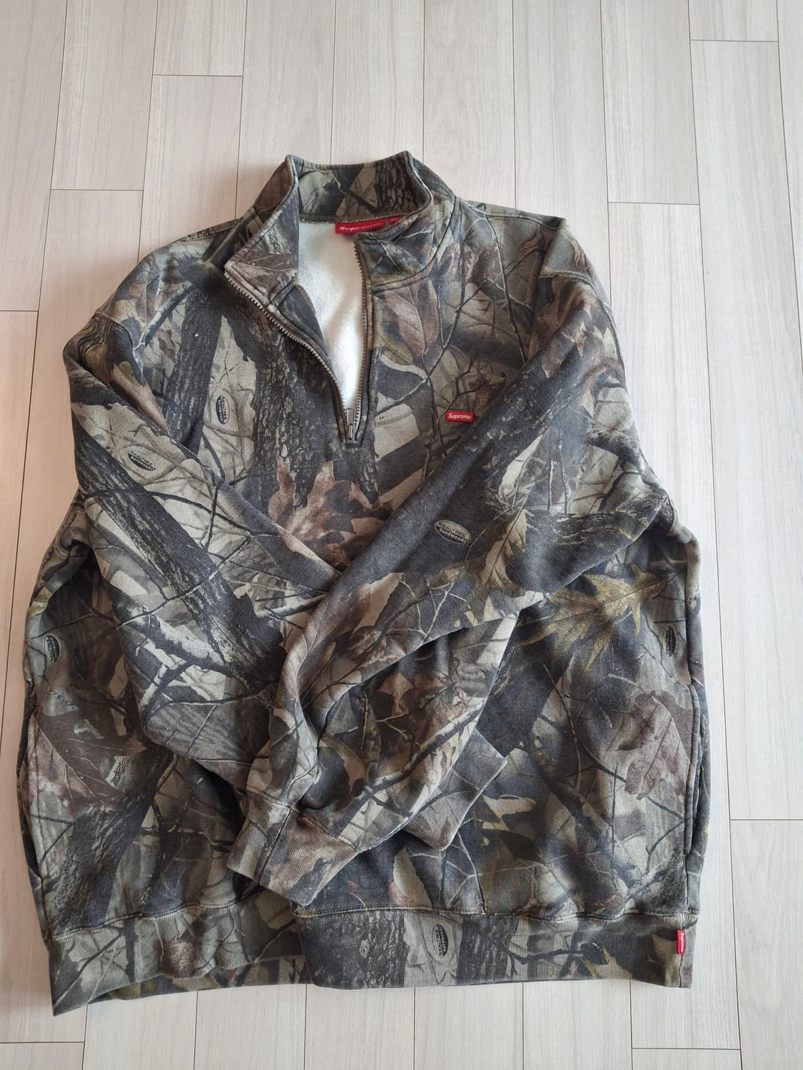 슈프림 하프집 풀오버 리얼트리카모입니다 (Xl사이즈) 상품이미지2