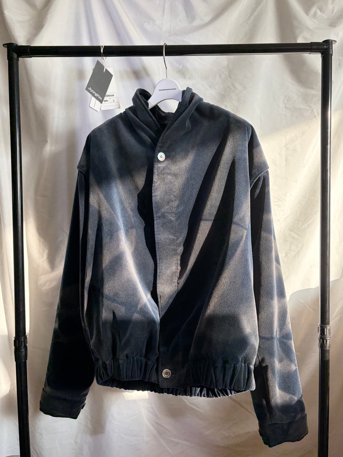 AW22 지용킴 숄카라 벨벳 봄버 자켓 L 상품이미지1