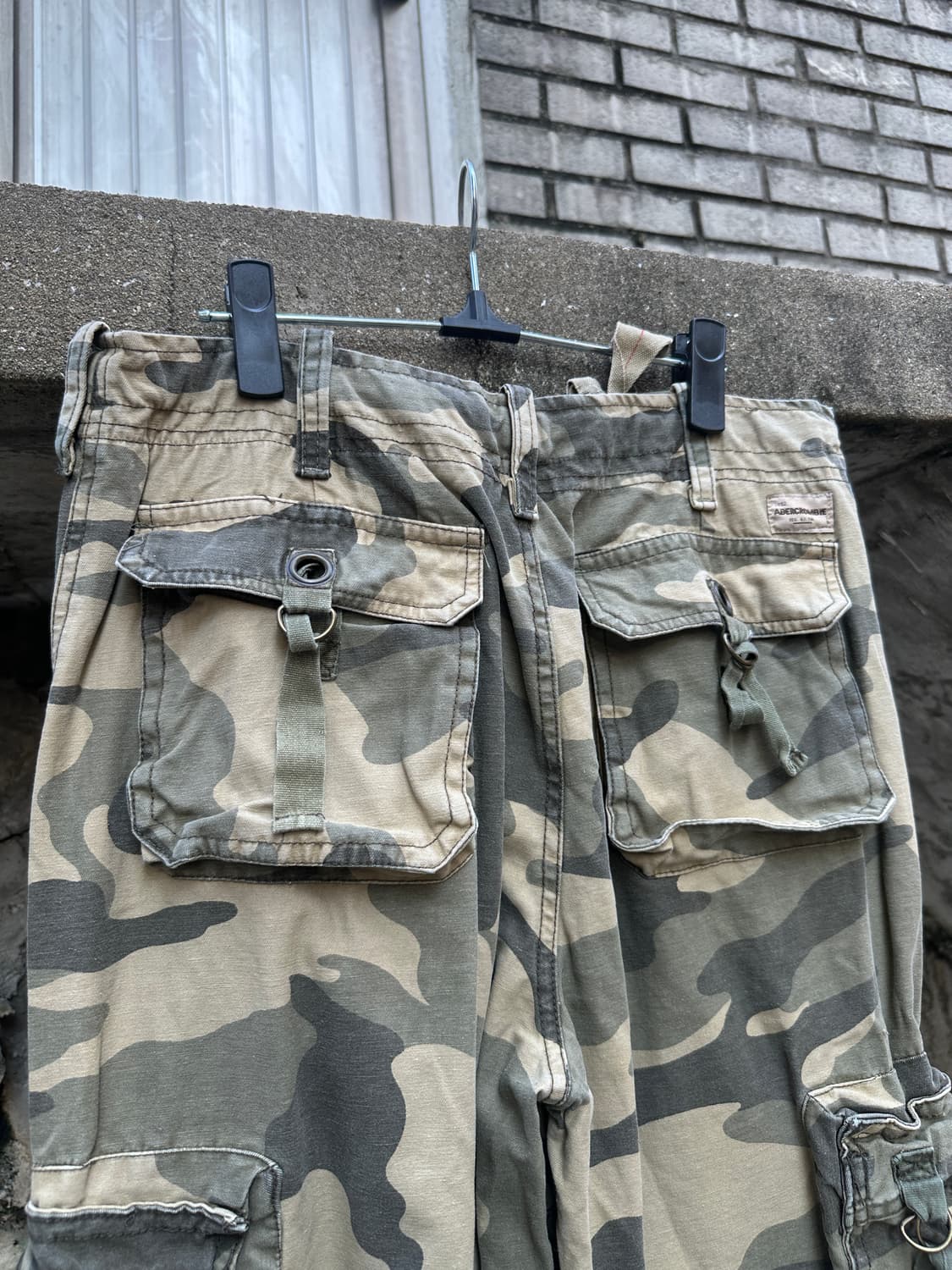 Abercrombie multi pocket camo pants 상품이미지9