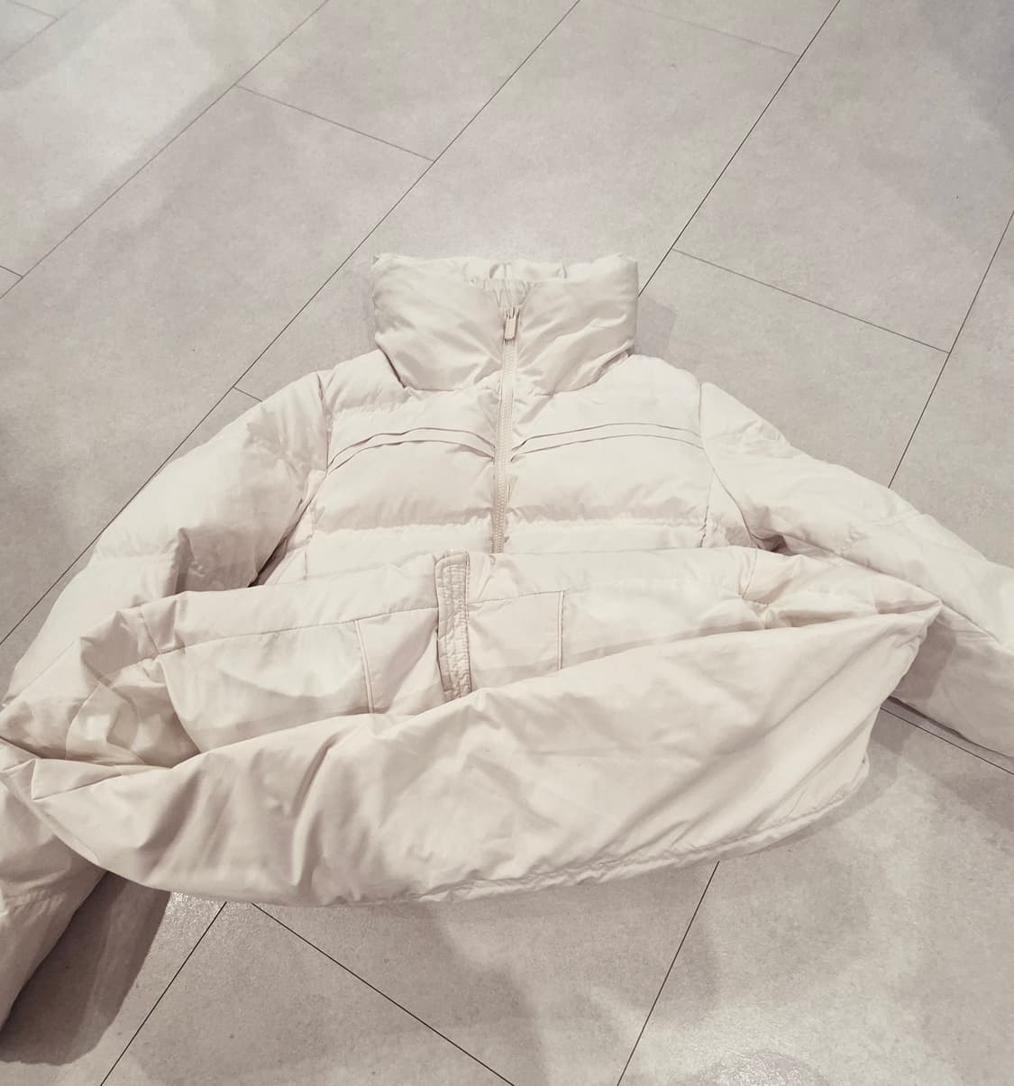 에고이스트 하이넥 벨티드구스다운 숏패딩 상품이미지6