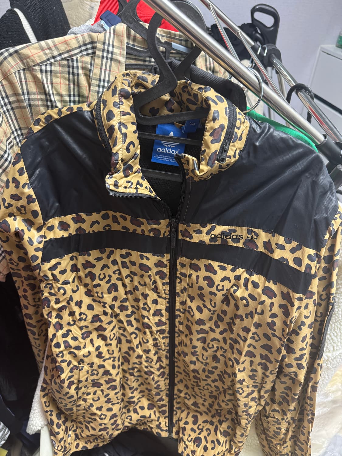 아디다스 레오파드 바람막이  상품이미지1