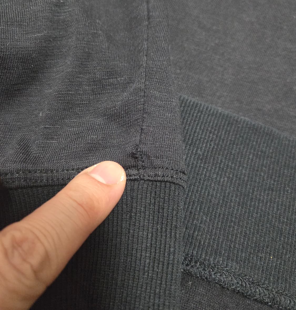 씨피컴퍼니 렌즈 맨투맨  상품이미지5