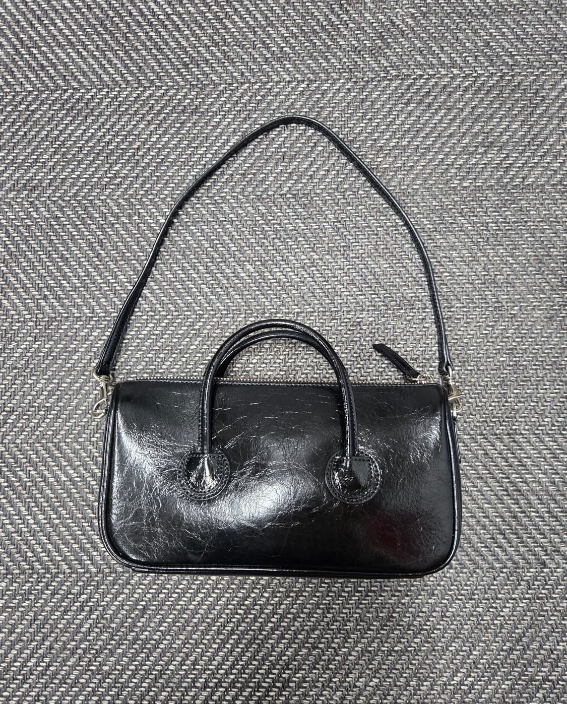 마지셔우드 지퍼 스몰 블랙 크링클 백 상품이미지2