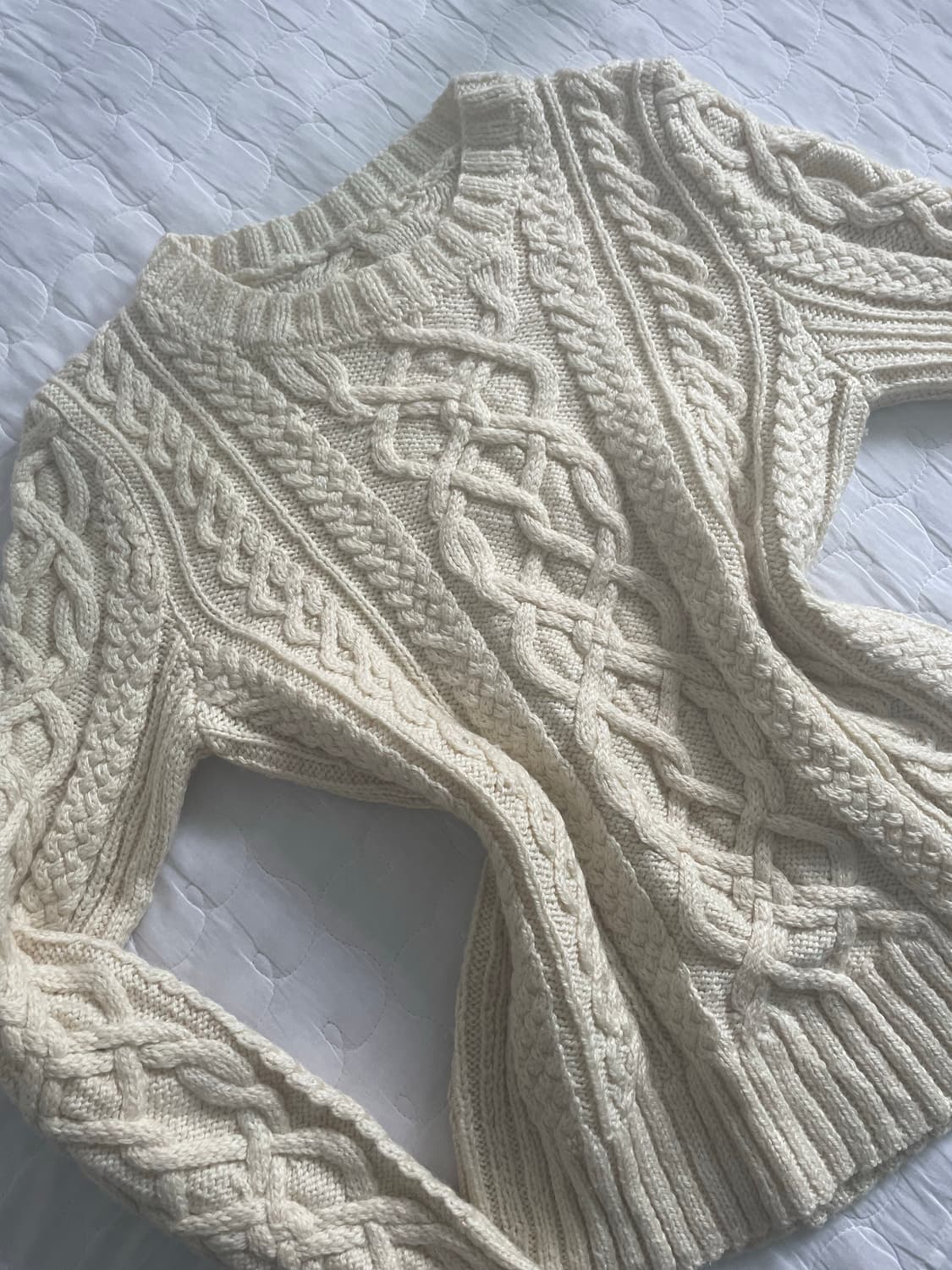 아이보리 꽈배기 니트 상품이미지1