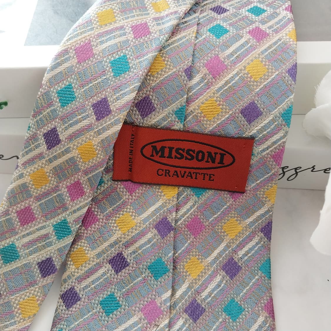 미쏘니 실크 멀티컬러 체크 패턴 넥타이 9.5cm A등급 K1113
 상품이미지6