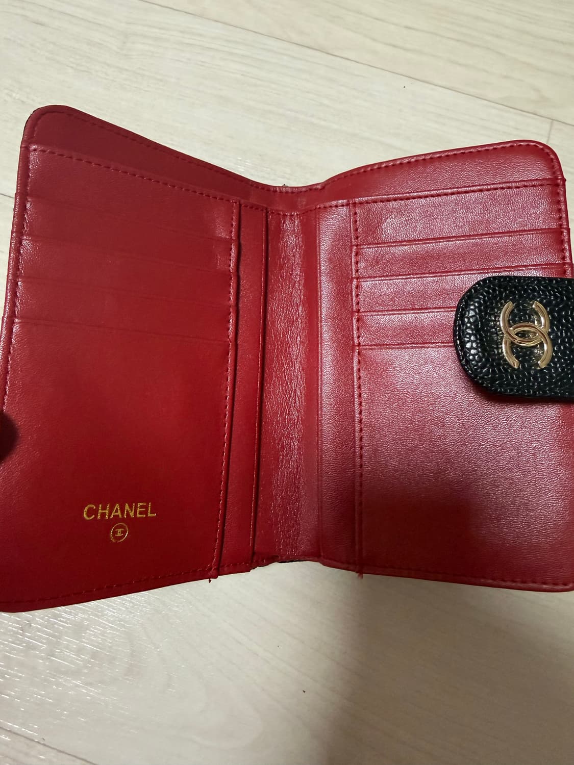 샤넬 캐비어 블랙 지갑 상품이미지2